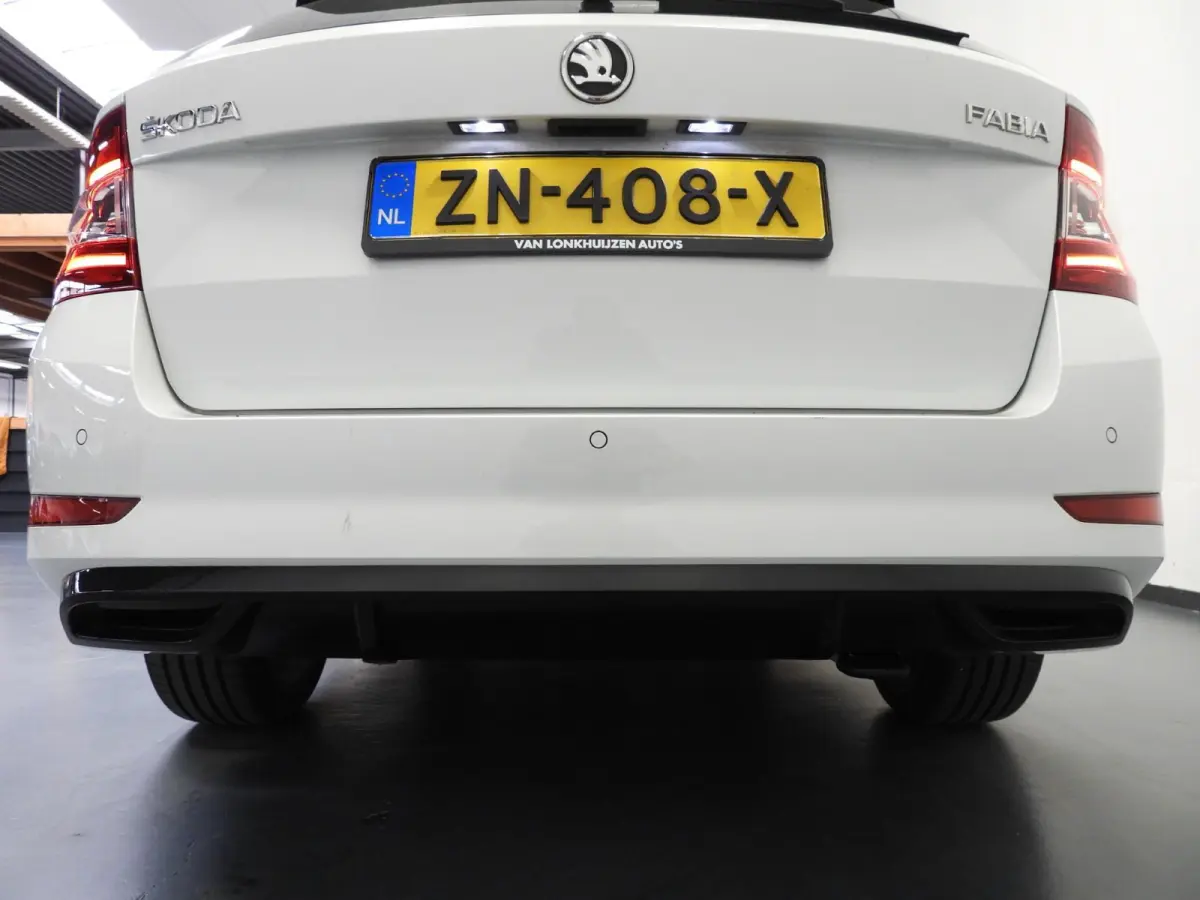 1.0 TSI Monte Carlo NAVI/CLIMA/CRUISE/PDC/17"LMV!