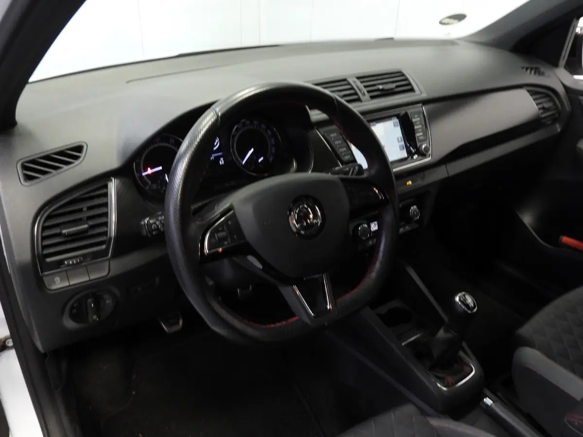 1.0 TSI Monte Carlo NAVI/CLIMA/CRUISE/PDC/17"LMV!
