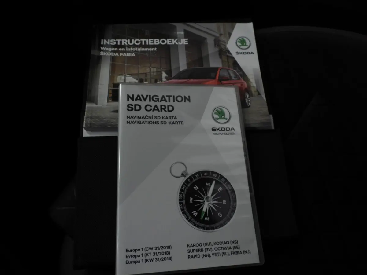 1.0 TSI Monte Carlo NAVI/CLIMA/CRUISE/PDC/17"LMV!