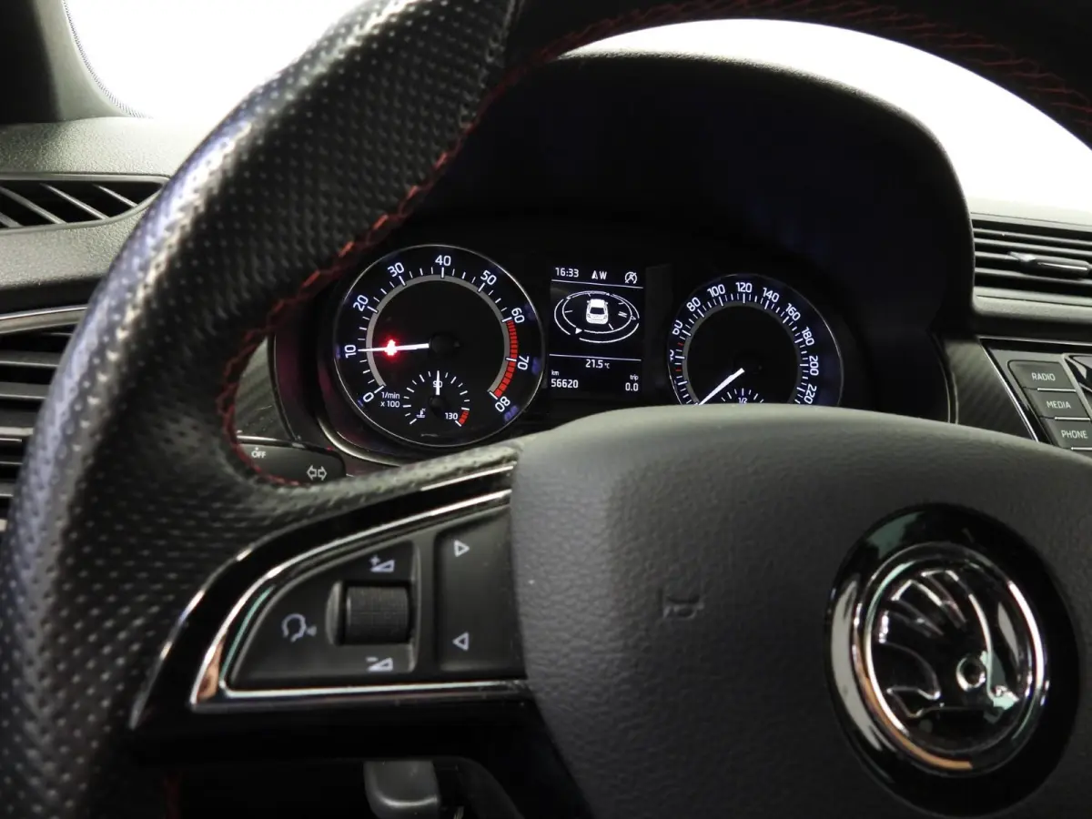 1.0 TSI Monte Carlo NAVI/CLIMA/CRUISE/PDC/17"LMV!
