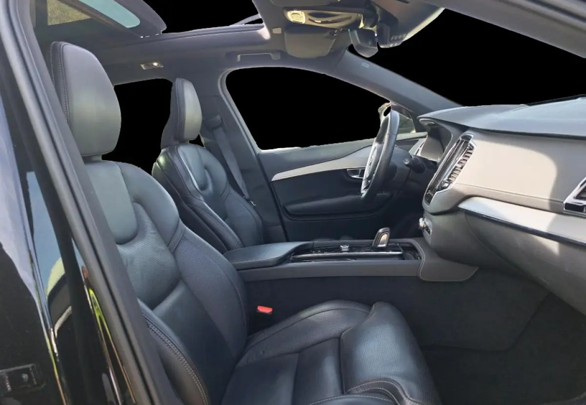 2.0 T8 Recharge AWD R-Design Luchtvering - Panoramadak - Adaptieve Cruise Control - Getinte Ruiten - Zongordijnen  - Elektrisch verstelbare/verwarmde stoelen - Visual Park Assist -