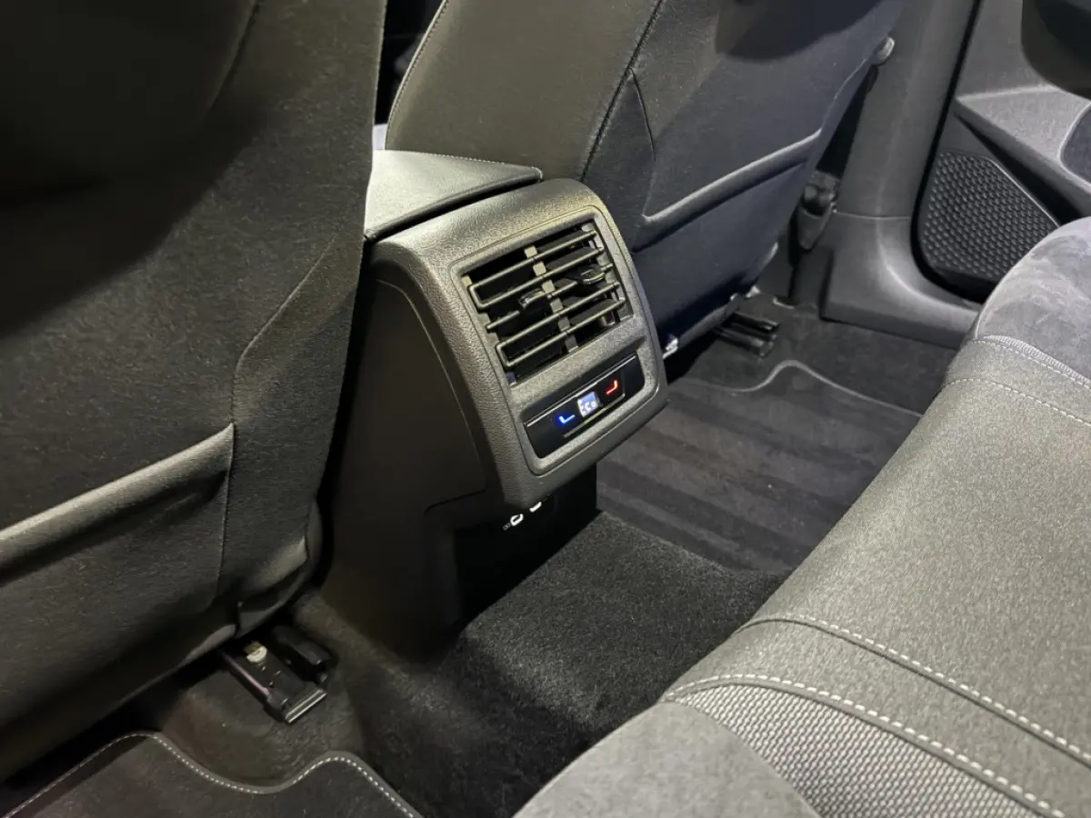 1.4 TSI 204PK eHybrid PHEV DSG STYLE CAMERA/CARPLAY/SFEERVERL.