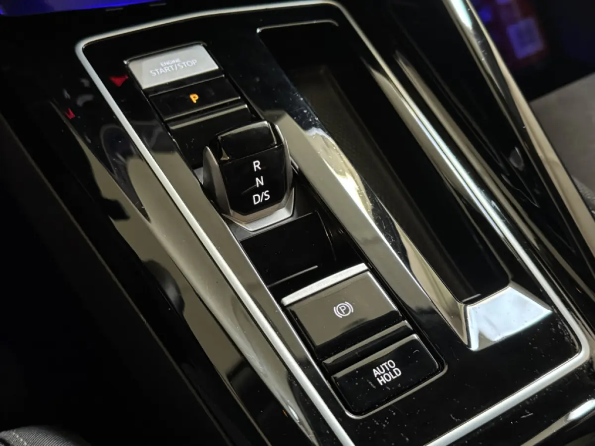 1.4 TSI 204PK eHybrid PHEV DSG STYLE CAMERA/CARPLAY/SFEERVERL.
