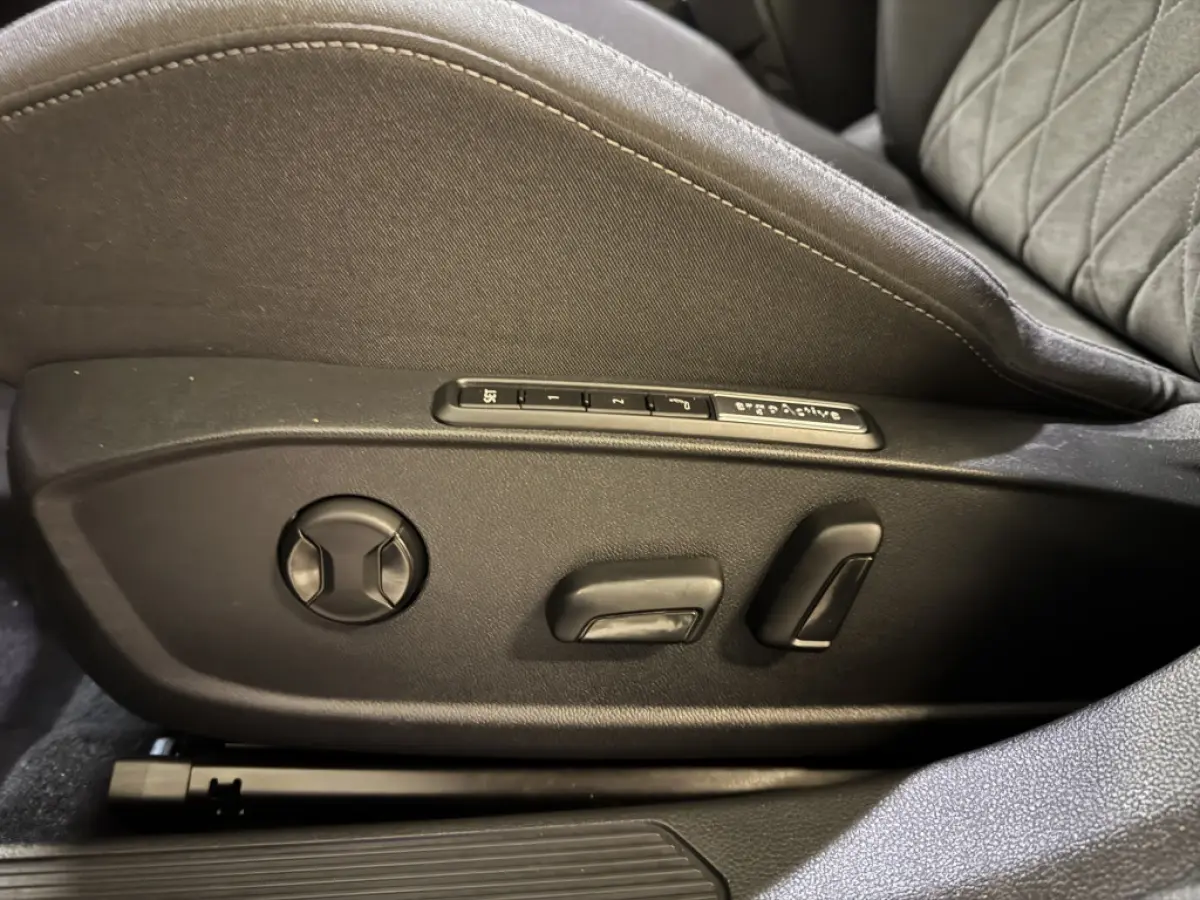 1.4 TSI 204PK eHybrid PHEV DSG STYLE CAMERA/CARPLAY/SFEERVERL.
