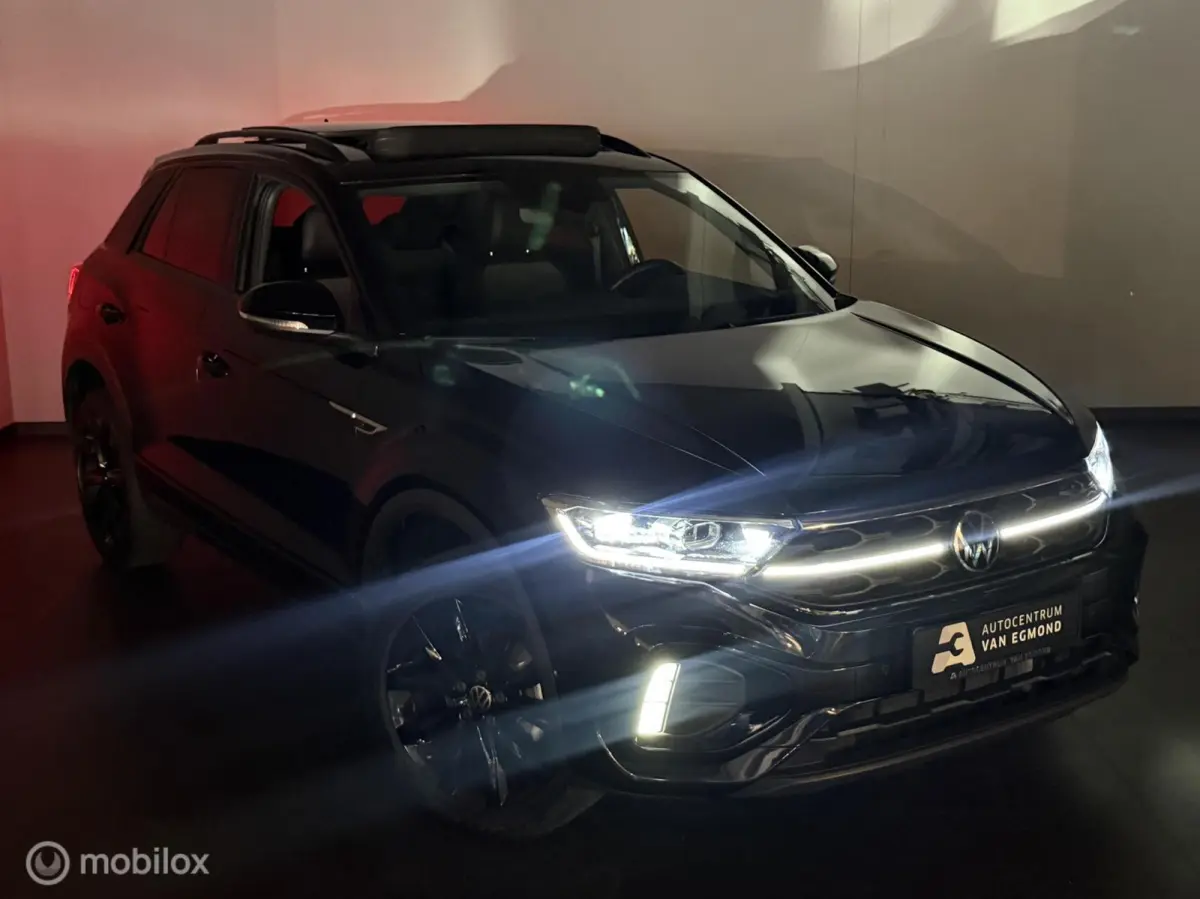 1.5 TSI DSG R-LINE | PANO | TREKH. | BLACK