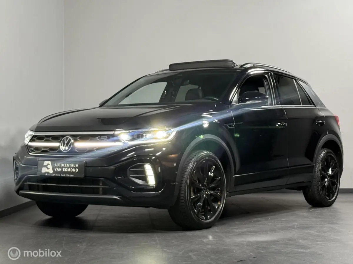 1.5 TSI DSG R-LINE | PANO | TREKH. | BLACK