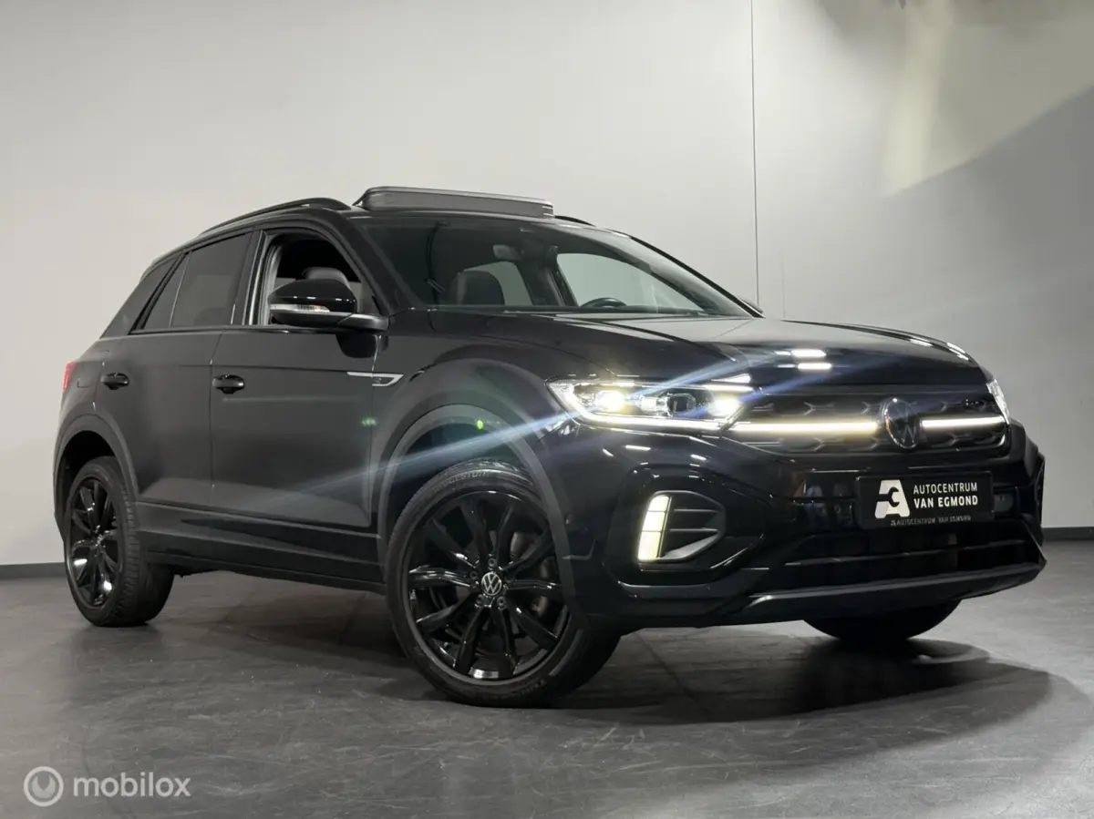 1.5 TSI DSG R-LINE | PANO | TREKH. | BLACK