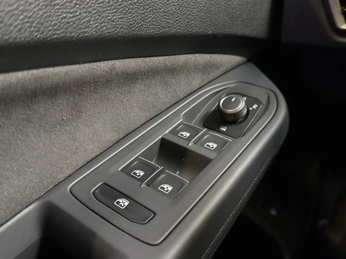 GTE 245PK HYBRID SPORT CARPLAY/ACC/SFEERVERL/STUURVERW.