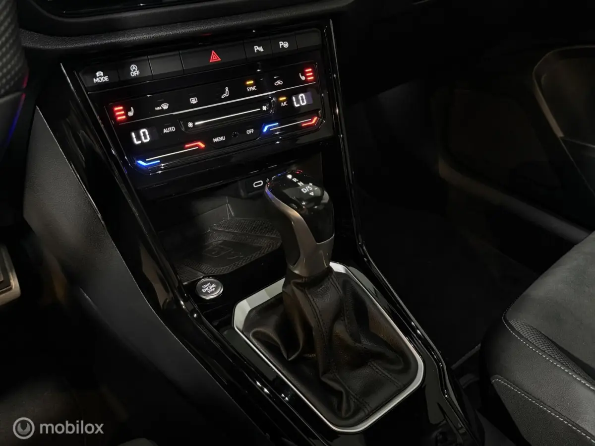 1.5 TSI DSG R-LINE | PANO | ACC | BEATS