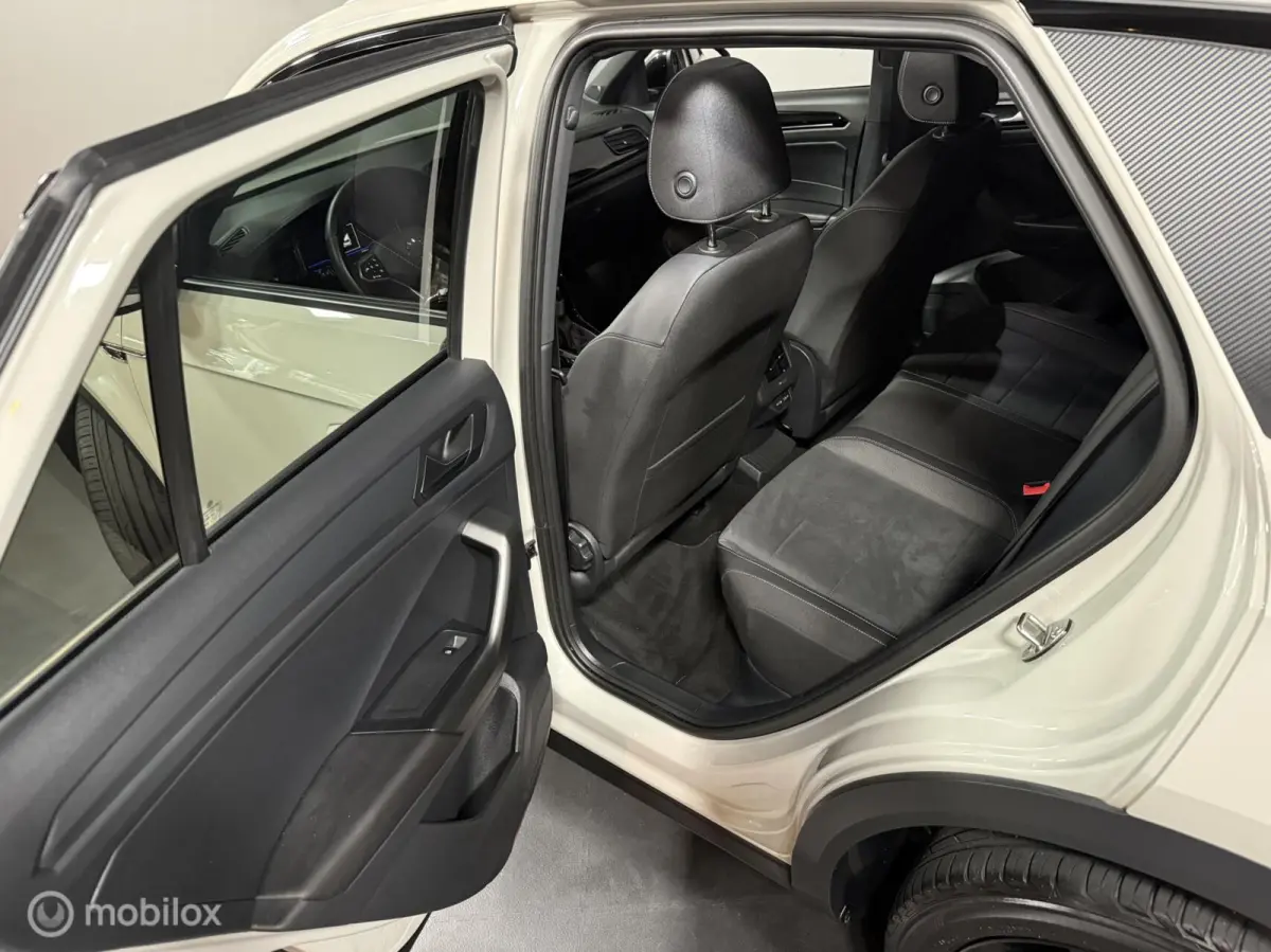 1.5 TSI DSG R-LINE | PANO | ACC | BEATS