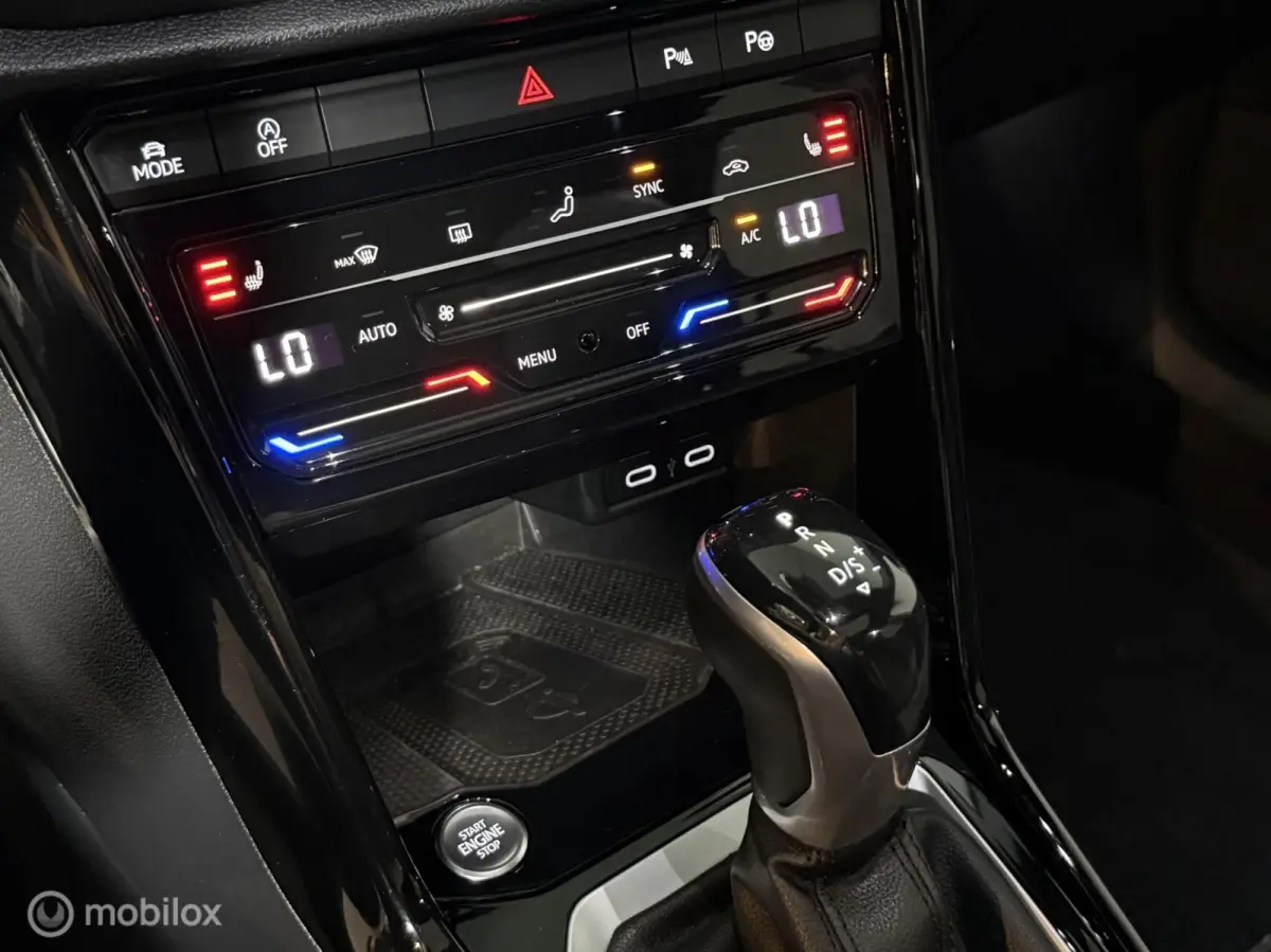 1.5 TSI DSG R-LINE | PANO | ACC | BEATS