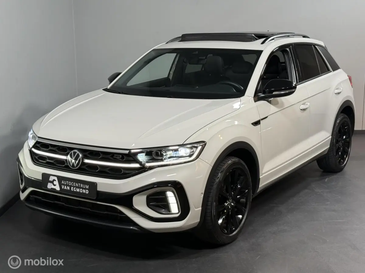 1.5 TSI DSG R-LINE | PANO | ACC | BEATS