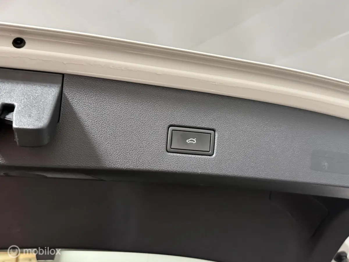1.5 TSI DSG R-LINE | PANO | ACC | BEATS
