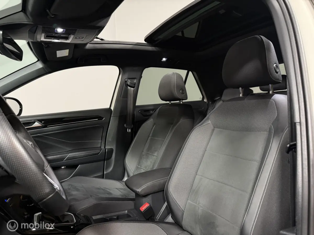 1.5 TSI DSG R-LINE | PANO | ACC | BEATS