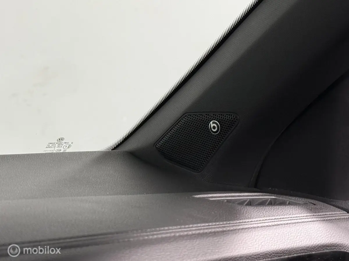 1.5 TSI DSG R-LINE | PANO | ACC | BEATS