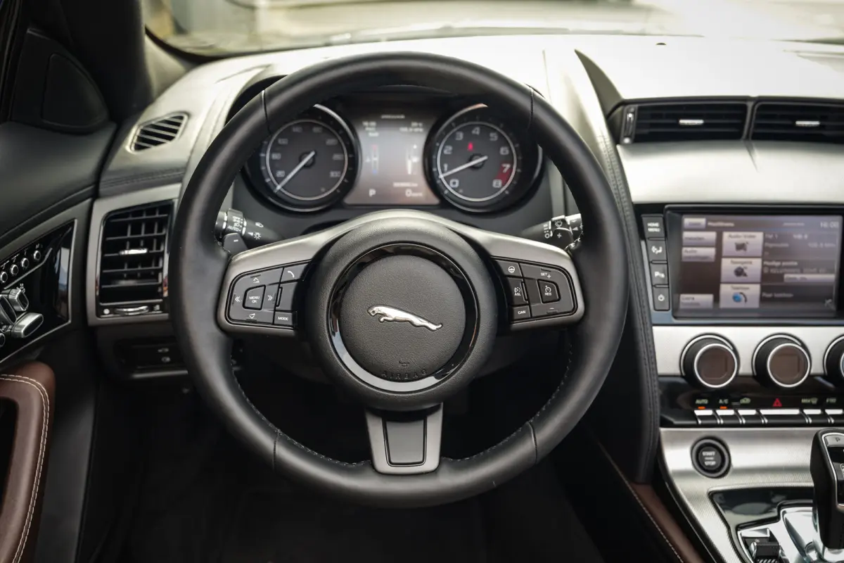 3.0 V6 | 100% JAGUAR SERVICE FILE | SPORTSTOELEN | CLIMA | LEDER | NAVI | CAMERA |