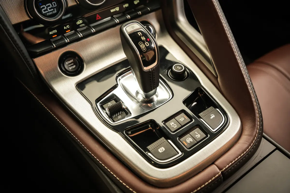 3.0 V6 | 100% JAGUAR SERVICE FILE | SPORTSTOELEN | CLIMA | LEDER | NAVI | CAMERA |