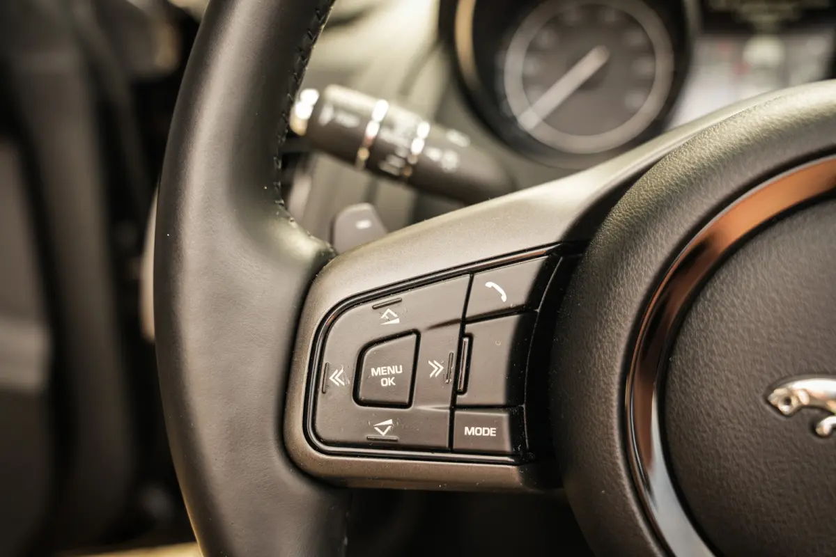 3.0 V6 | 100% JAGUAR SERVICE FILE | SPORTSTOELEN | CLIMA | LEDER | NAVI | CAMERA |
