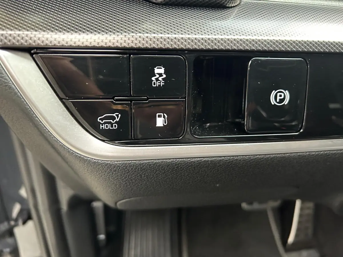 1.6 T-GDi Plug-in Hybrid AWD GT-PlusLine | Elektrisch Bedienbare Trekhaak 13-Polig | All-Seasonbanden | Black Pack | Elektrisch Bedienbaar Schuif / Kanteldak | Licht + Regensensor | Stoelver