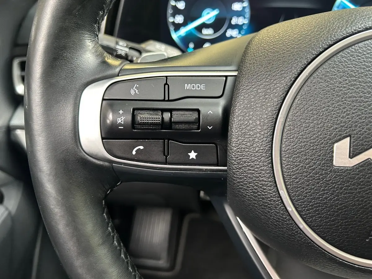 1.6 T-GDi Plug-in Hybrid AWD GT-PlusLine | Elektrisch Bedienbare Trekhaak 13-Polig | All-Seasonbanden | Black Pack | Elektrisch Bedienbaar Schuif / Kanteldak | Licht + Regensensor | Stoelver