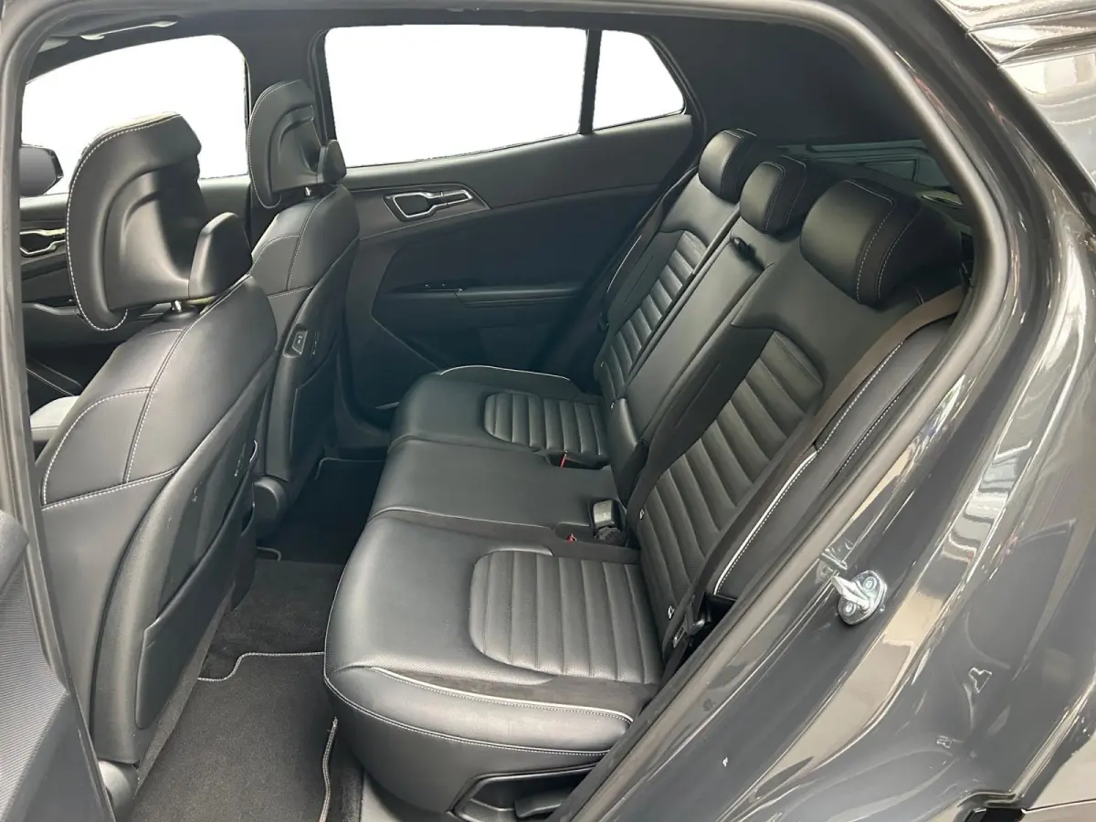 1.6 T-GDi Plug-in Hybrid AWD GT-PlusLine | Elektrisch Bedienbare Trekhaak 13-Polig | All-Seasonbanden | Black Pack | Elektrisch Bedienbaar Schuif / Kanteldak | Licht + Regensensor | Stoelver