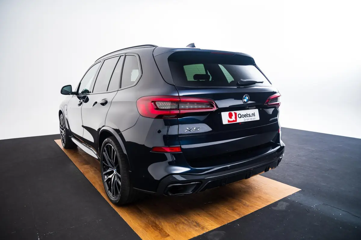 xDrive45e High Executive M Sport - Head-Up Display - Lederen Bekleding - Schuif-/Kanteldak - Active Cruise Control ( ACC ) - BMW Live Cockpit Professional - Comfort Access - 22" - Soft-Close
