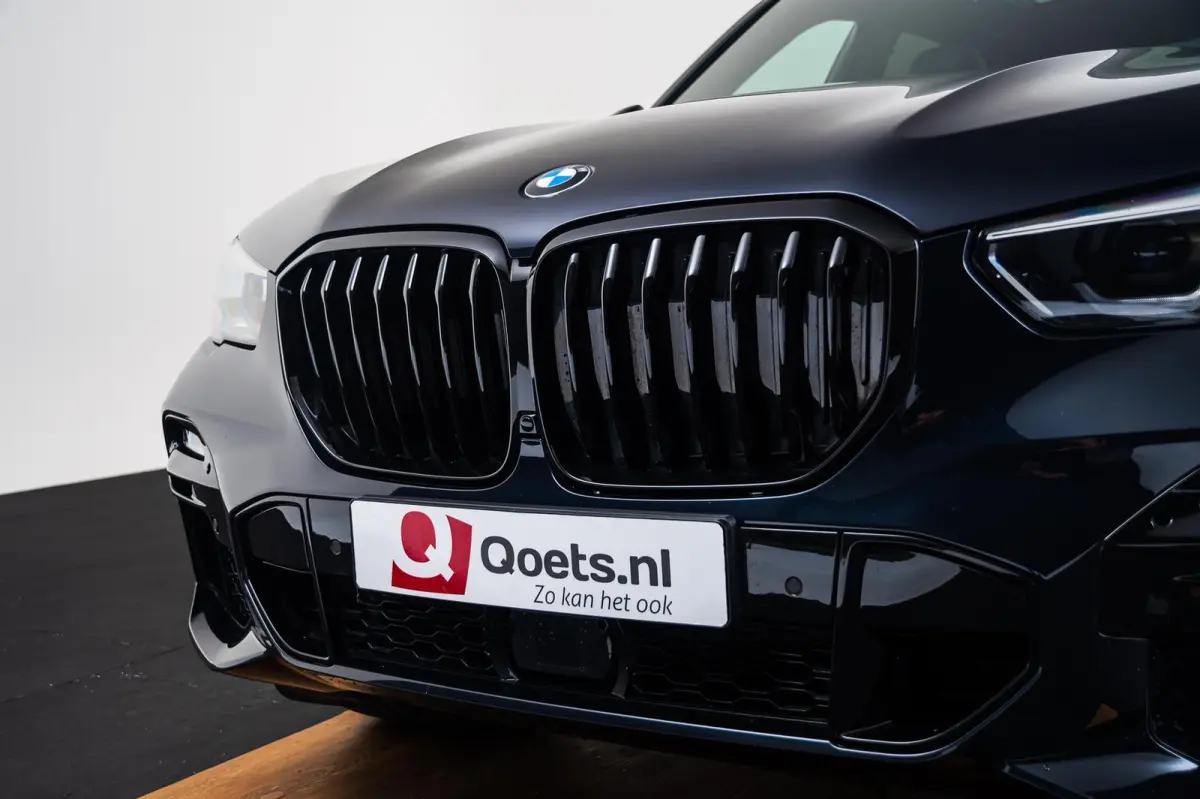 xDrive45e High Executive M Sport - Head-Up Display - Lederen Bekleding - Schuif-/Kanteldak - Active Cruise Control ( ACC ) - BMW Live Cockpit Professional - Comfort Access - 22" - Soft-Close