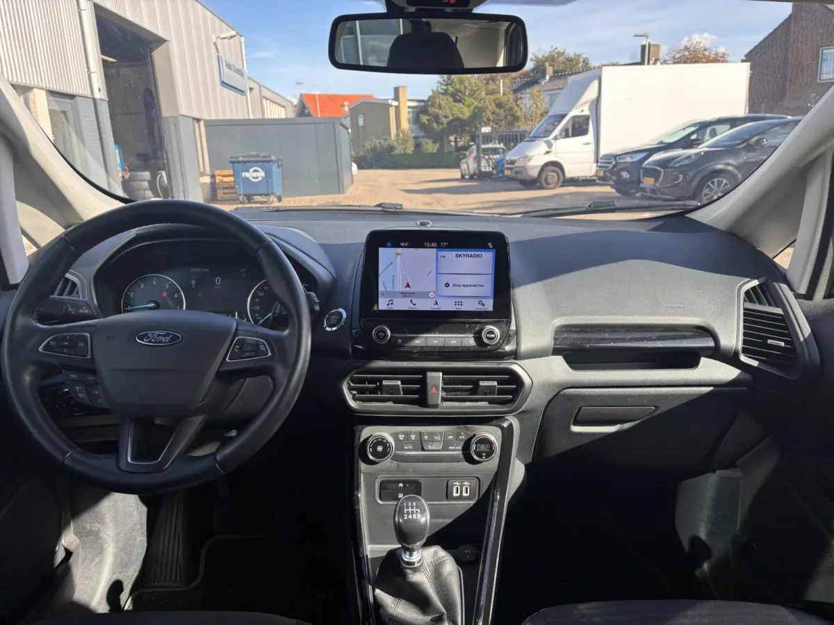 1.0 EcoBoost Titanium 125PK Cruise Navi Climate Parkeersensoren Achter All Season Banden *Leuk*