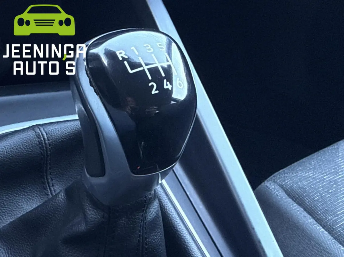 1.0 TSI Life |ACC|Navi|Stoelverwarming|Trekhaak