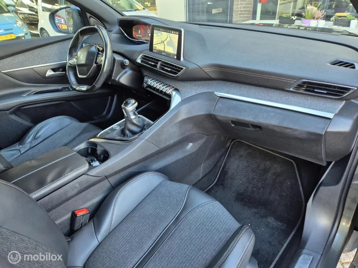 1.2 GT Line 19" HALF LEDER CAMERA APPLE CARPLAY