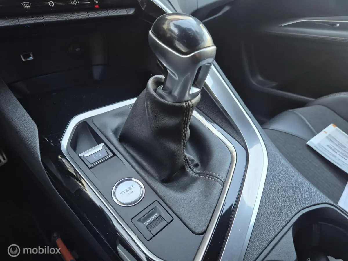 1.2 GT Line 19" HALF LEDER CAMERA APPLE CARPLAY