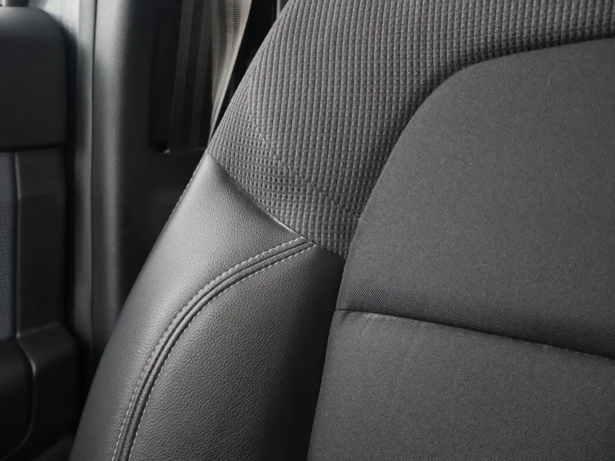 1.5 dCi 75 COMFORT EXTRA*1e EIG*+ CAMERA | CARPLAY | DAB | DODEHOEK | NAVIGATIE