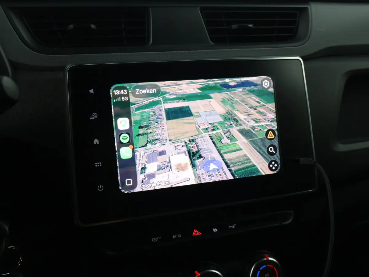 1.5 dCi 75 COMFORT EXTRA*1e EIG*+ CAMERA | CARPLAY | DAB | DODEHOEK | NAVIGATIE