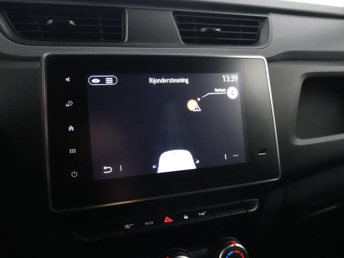 1.5 dCi 75 COMFORT EXTRA*1e EIG*+ CAMERA | CARPLAY | DAB | DODEHOEK | NAVIGATIE