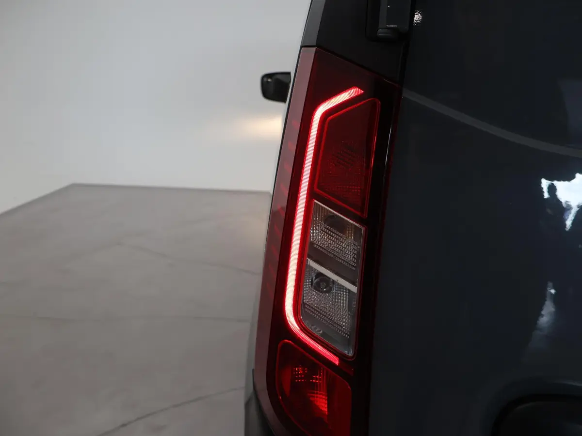 1.5 dCi 75 COMFORT EXTRA*1e EIG*+ CAMERA | CARPLAY | DAB | DODEHOEK | NAVIGATIE