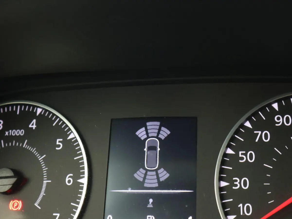 1.5 dCi 75 COMFORT EXTRA*1e EIG*+ CAMERA | CARPLAY | DAB | DODEHOEK | NAVIGATIE
