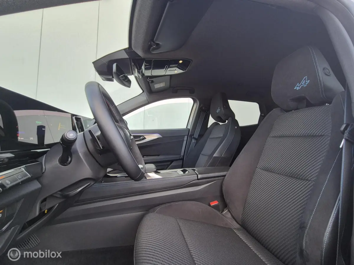 1.2 E-Tech full hybrid 200 Iconic Alpine