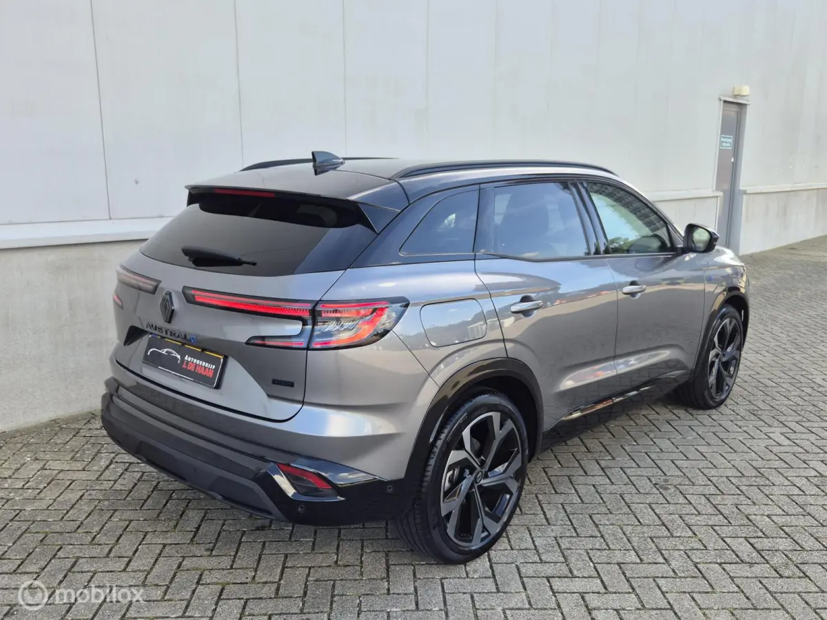 1.2 E-Tech full hybrid 200 Iconic Alpine