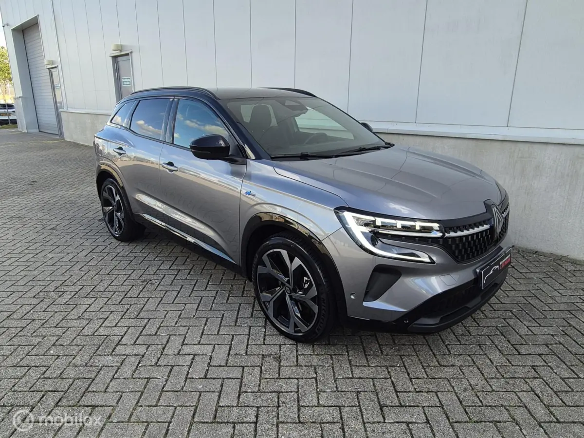 1.2 E-Tech full hybrid 200 Iconic Alpine