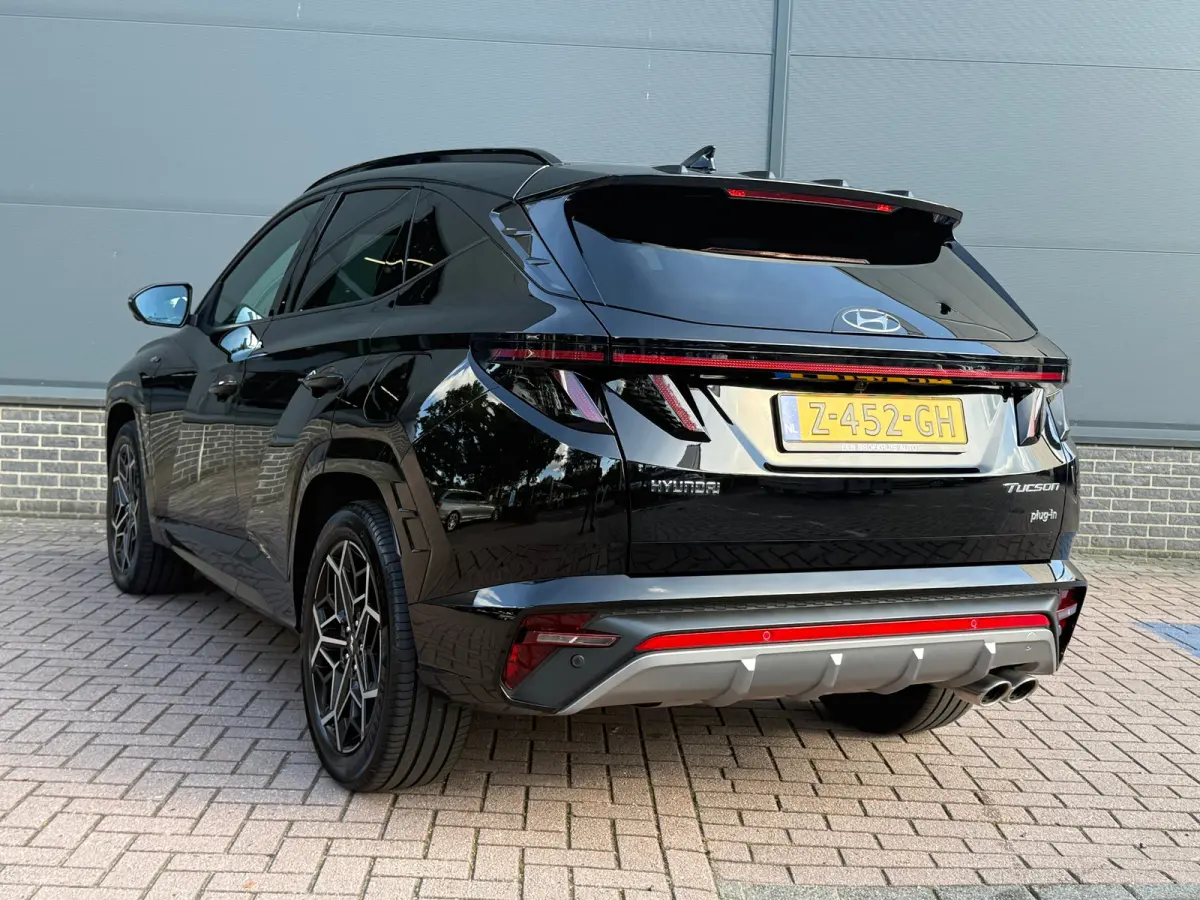 1.6 T-GDI PHEV N Line Sky 4WD / Panoramadak / 360° camera / Adaptive cruise control / Stoelventilatie / Stoelverwarming voor + achter / Stuurwielverwarming / Elektrisch verstelbare voorstoe