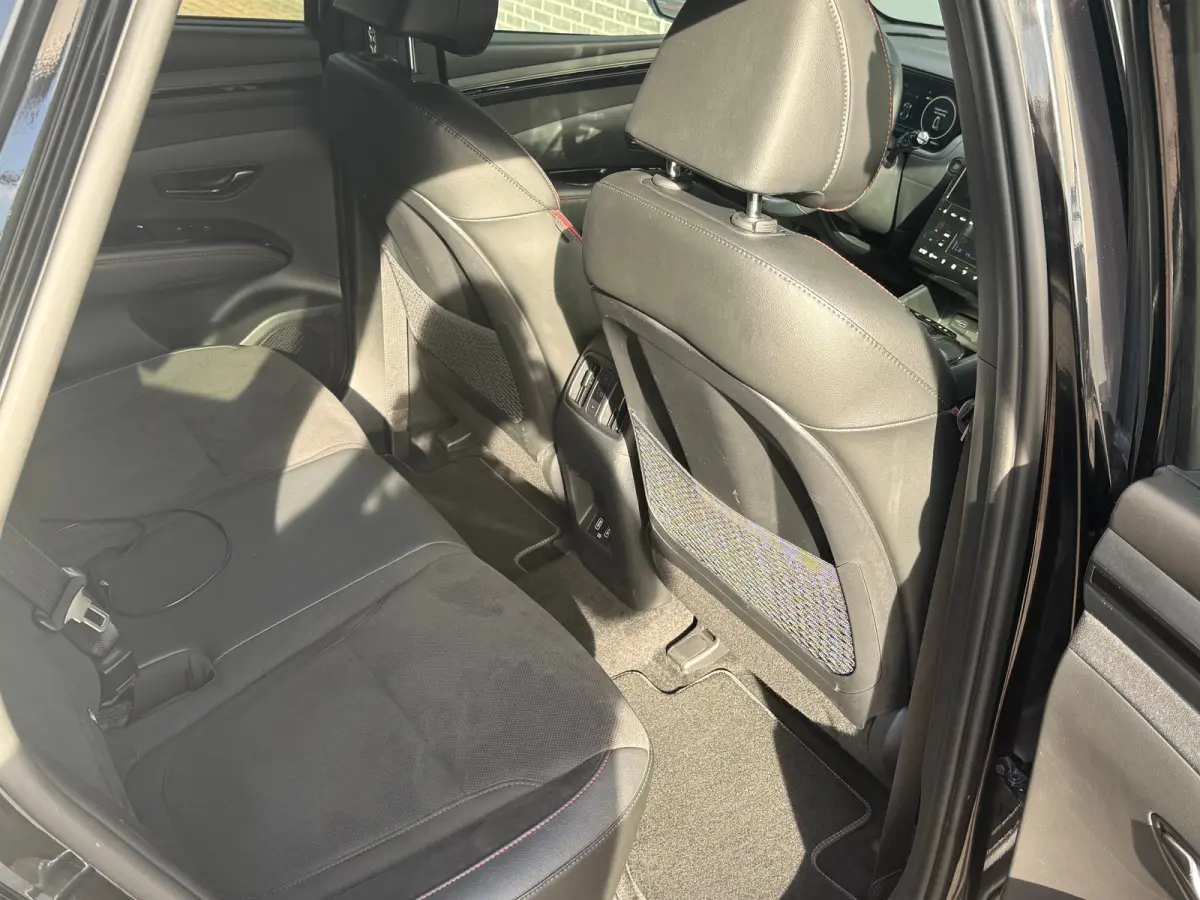1.6 T-GDI PHEV N Line Sky 4WD / Panoramadak / 360° camera / Adaptive cruise control / Stoelventilatie / Stoelverwarming voor + achter / Stuurwielverwarming / Elektrisch verstelbare voorstoe