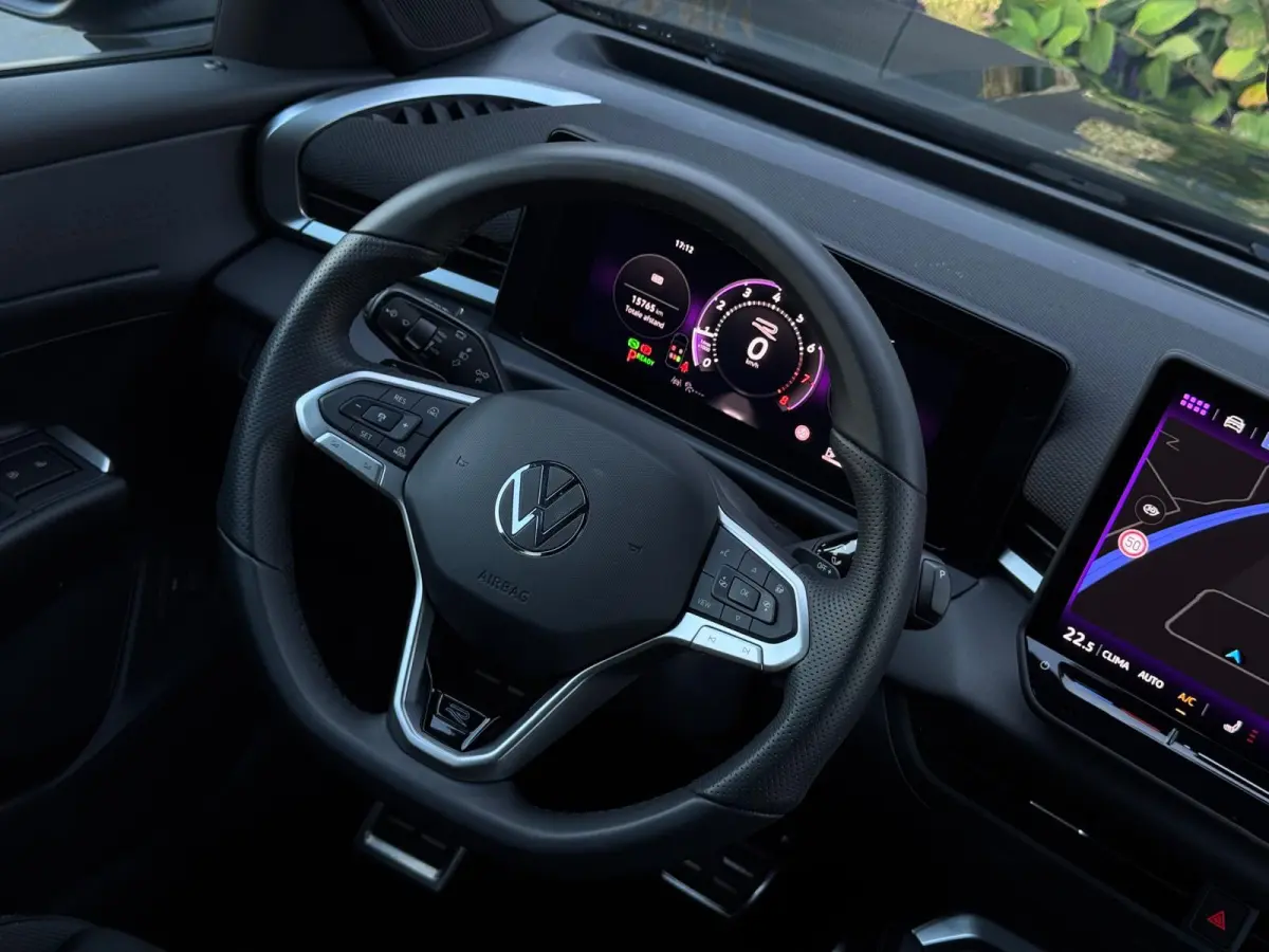 1.5 eTsi 3x R-Line M26 NAVI|LEDER|IQ LIGHT|LED|CAMERA