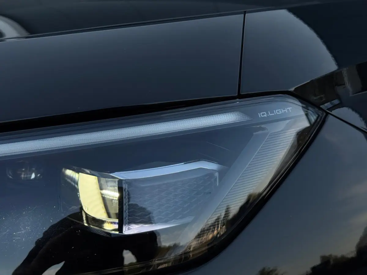 1.5 eTsi 3x R-Line M26 NAVI|LEDER|IQ LIGHT|LED|CAMERA