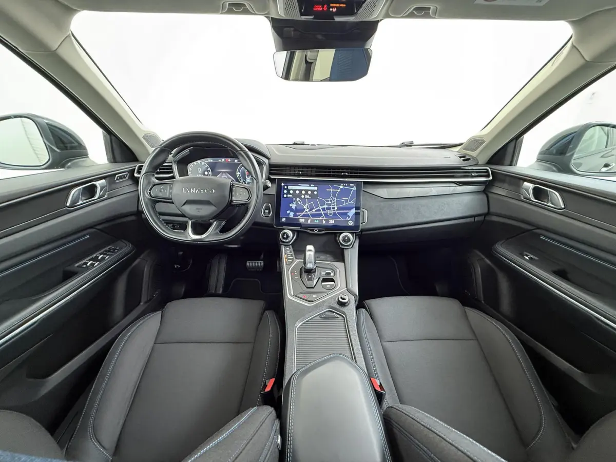 1.5 APPLE CARPLAY/ANDROID AUTO | PANORAMADAK | ELEKTRISCHE ACHTERKLEP | STOEL VERWARMING | MEMORY SEATS |