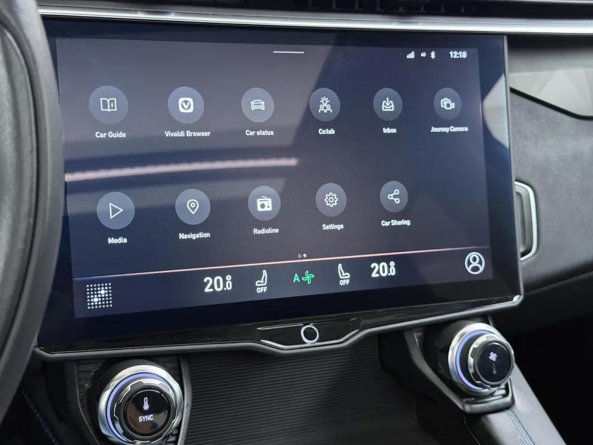 1.5 APPLE CARPLAY/ANDROID AUTO | PANORAMADAK | ELEKTRISCHE ACHTERKLEP | STOEL VERWARMING | MEMORY SEATS |
