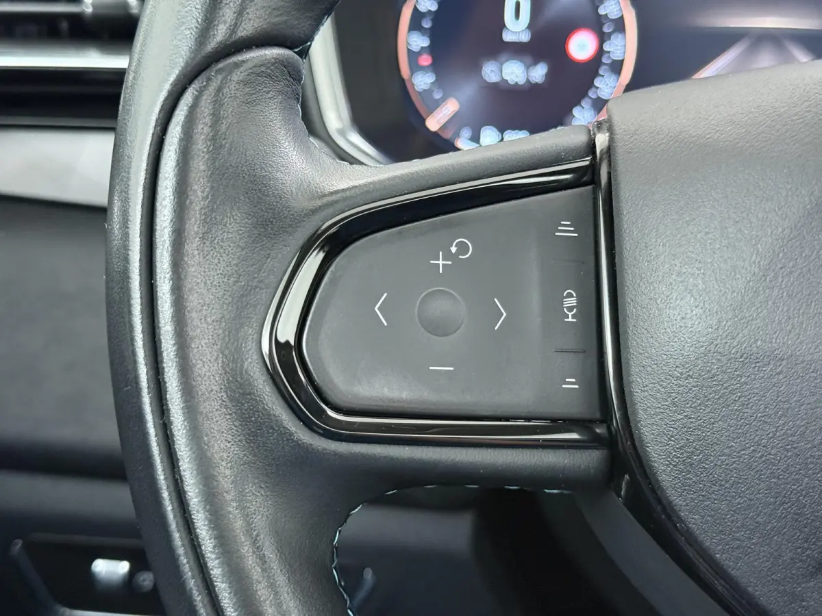 1.5 APPLE CARPLAY/ANDROID AUTO | PANORAMADAK | ELEKTRISCHE ACHTERKLEP | STOEL VERWARMING | MEMORY SEATS |