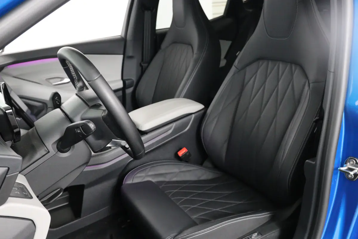 Premium Extended Range AWD 79 kWh | SOH 96% | Stuur/stoel Verwarming | 360 Camera | Adaptieve Cruise | Elektr trekhaak | Massage Zetels | Warmtepomp | Panoramadak