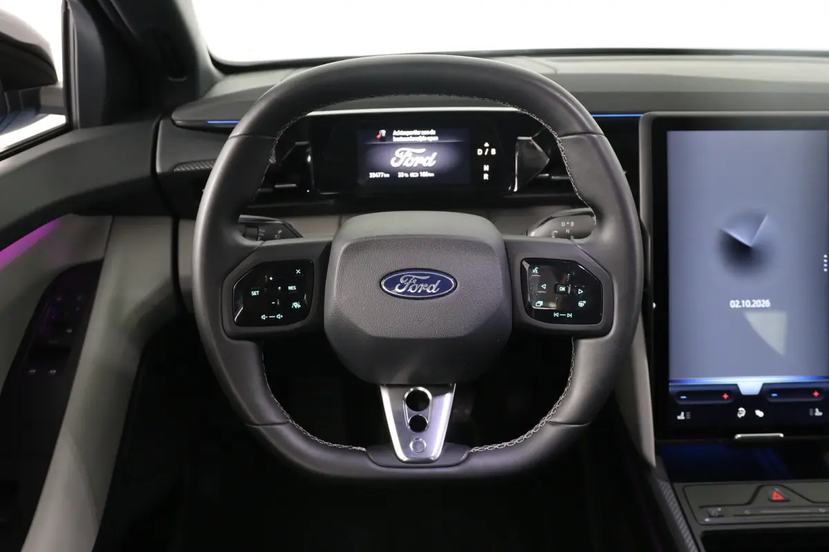 Premium Extended Range AWD 79 kWh | SOH 96% | Stuur/stoel Verwarming | 360 Camera | Adaptieve Cruise | Elektr trekhaak | Massage Zetels | Warmtepomp | Panoramadak
