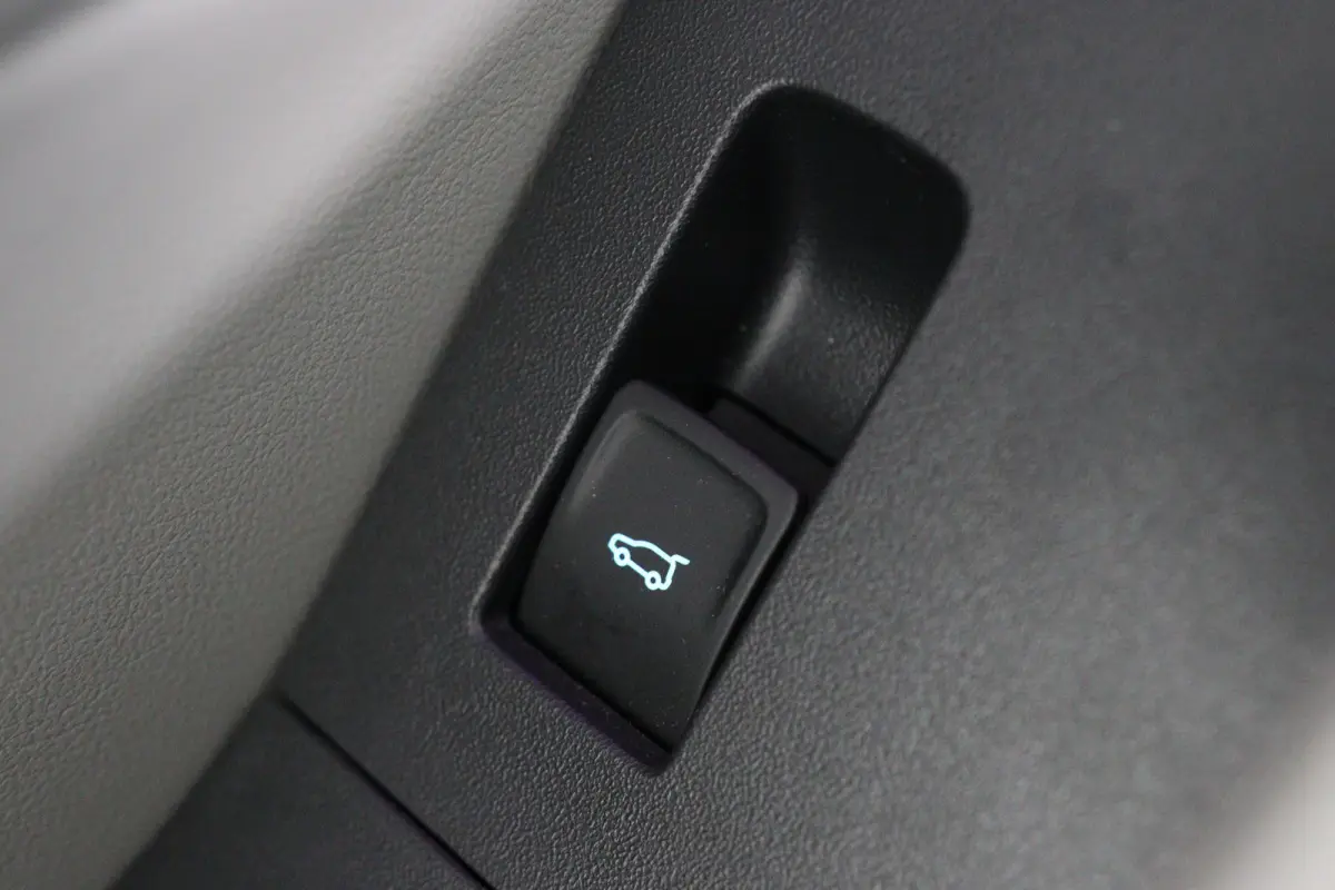 Premium Extended Range AWD 79 kWh | SOH 96% | Stuur/stoel Verwarming | 360 Camera | Adaptieve Cruise | Elektr trekhaak | Massage Zetels | Warmtepomp | Panoramadak