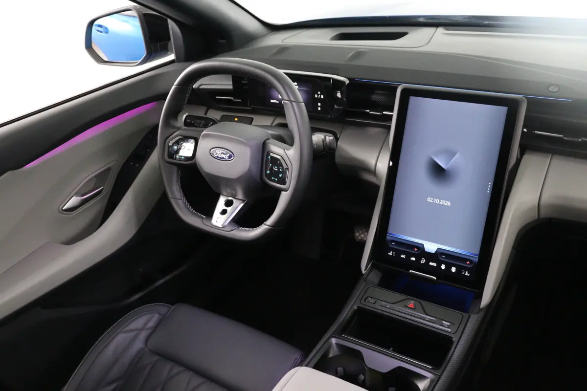 Premium Extended Range AWD 79 kWh | SOH 96% | Stuur/stoel Verwarming | 360 Camera | Adaptieve Cruise | Elektr trekhaak | Massage Zetels | Warmtepomp | Panoramadak